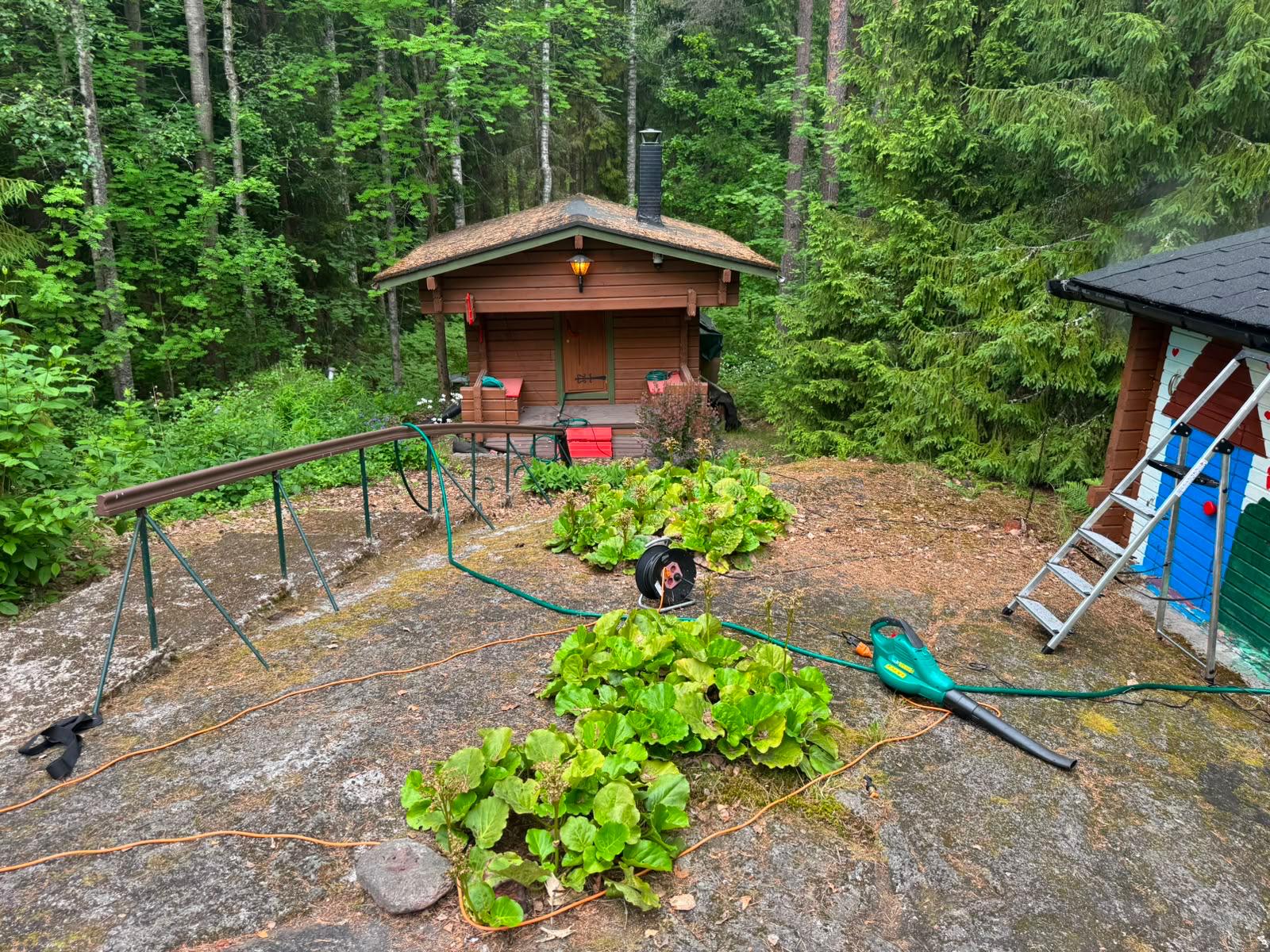Terassin pesu ja pihan puhdistus – Helsinki, Espoo, Vantaa, Turku, Tampere, Pori ja lähialueet — kuva 3